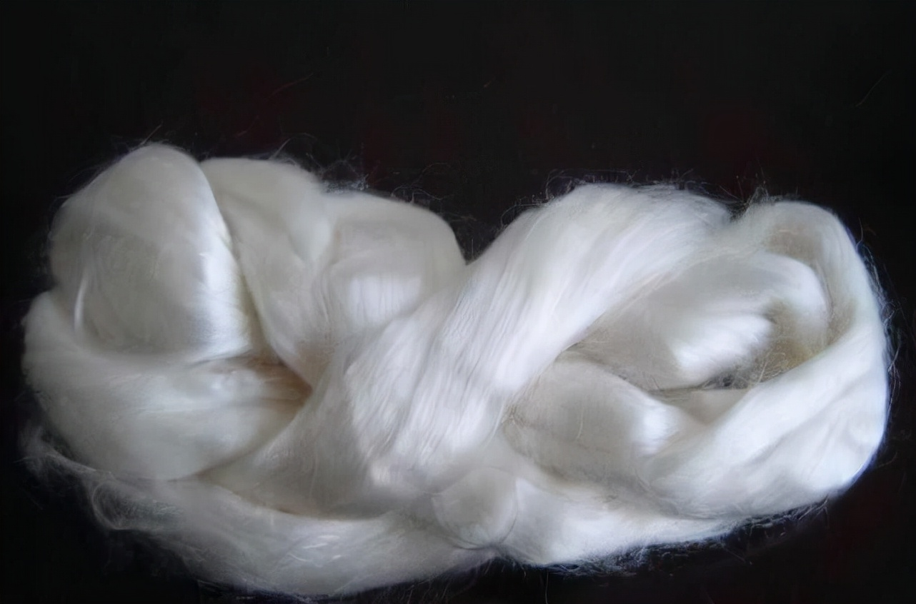 普向粘膠碳纖維